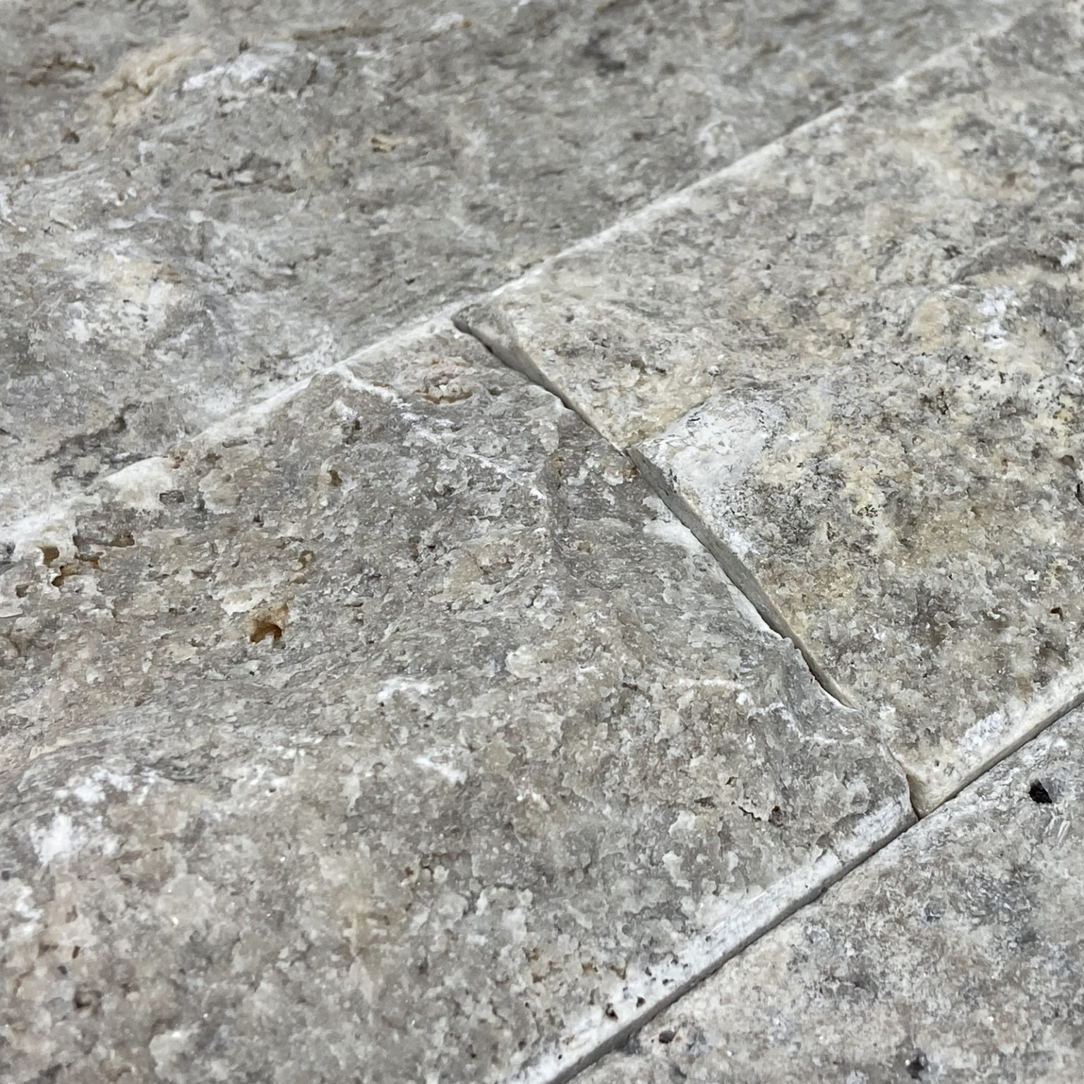 Silver Thin Split Face 3x8 - Patara Stone